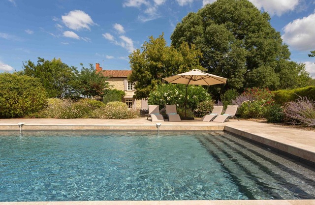 Villa Saint-Étienne-du-Grès, 4 bedrooms, 8 persons