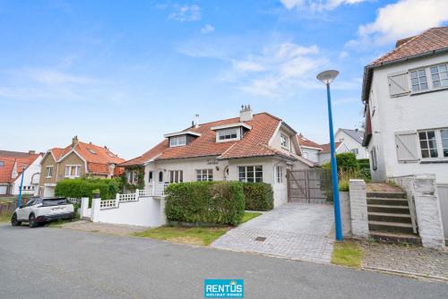 Villa Sandsfoot - authentic fisherman's cottage in Koksijde