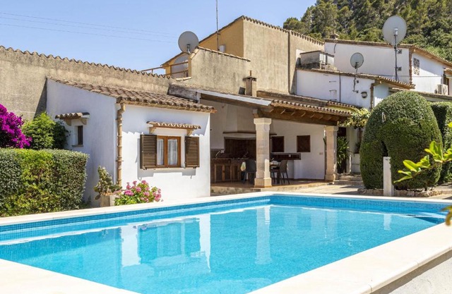 Villa Sort