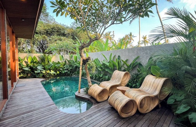 Villa Suarga Des Anicca