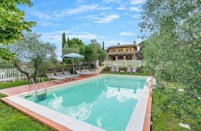 Villa Valledoro with private pool, Terricciola, wifi