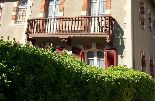 VILLA VERY GREAT COMFORT ++++ FULL CENTER OF LUCHON