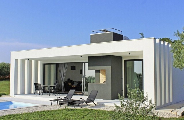 Villa Vinci Smoljanci Haus Für Personen 