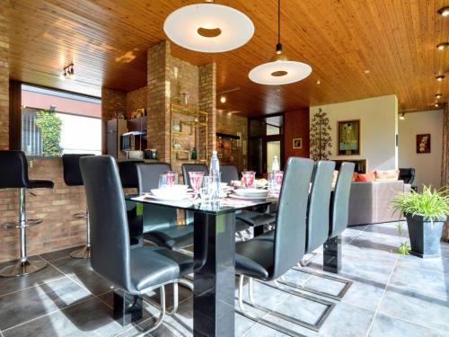 Villa with Pool, Stavelot