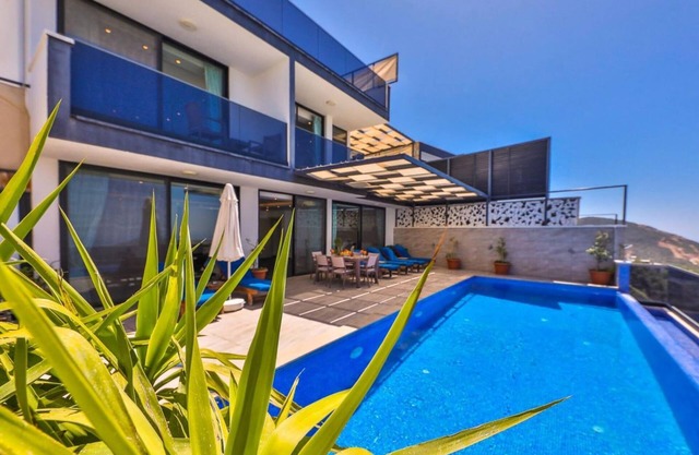 Villa with Pools, Jacuzzi and Sauna in Kalkan