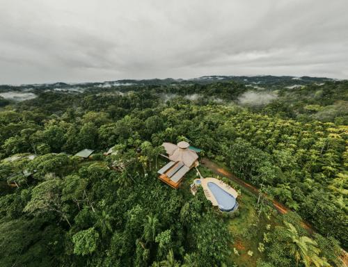 Villas Corcovado-AC-Jacuzzi-Pool-Great Views-Nature-Relaxing