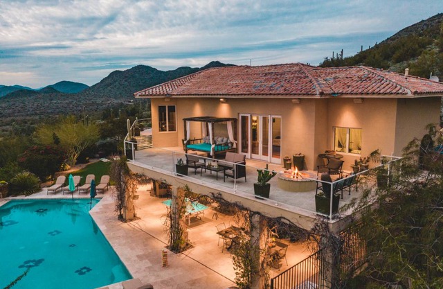 Vista Verde by AvantStay Isolated Villa w/ Tennis Court, Pool, Fire pit!