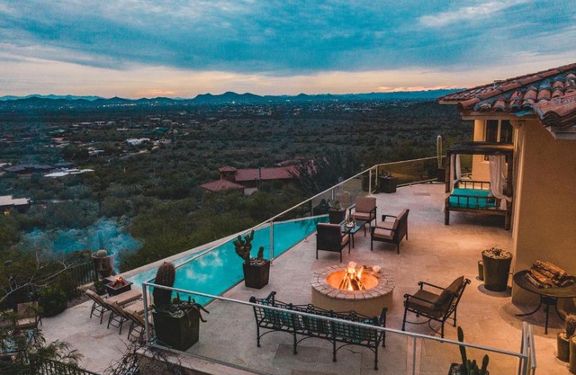 Vista Verde by AvantStay Isolated Villa w Putting Green Pool Fire pit