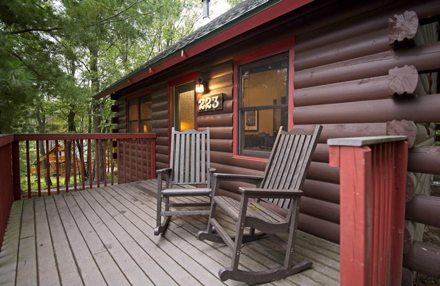 Vivacious Christmas Mountain Village, 2 Bedroom Cabin