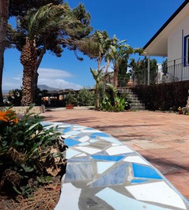 Vulcano: La Porta Delle Eolie