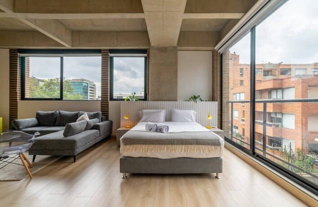 w* | Dazzling Loft in Parque 93