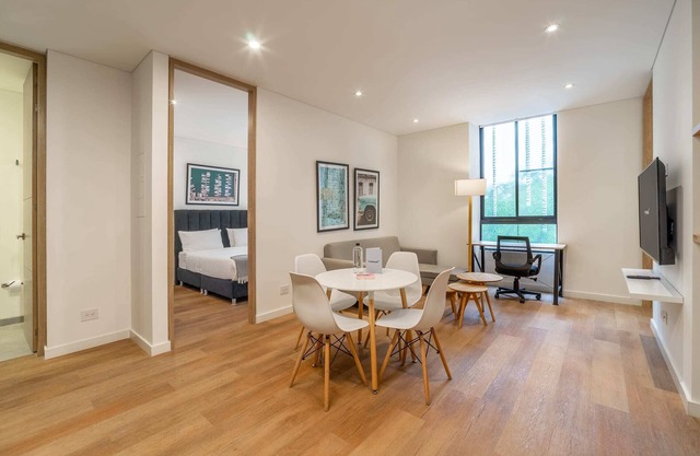 w* | Delightful 2BR Virrey Park