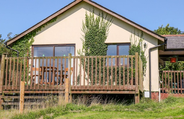 WAGTAIL, pet friendly, with a garden in Ashwater