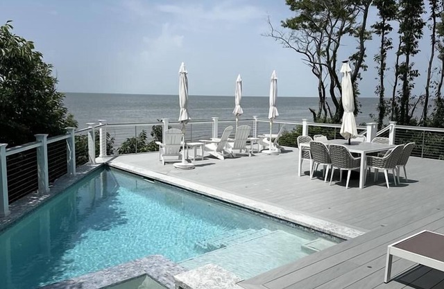 Water Front Property with Customized Pool and Spa with private access to the Delaware Bay