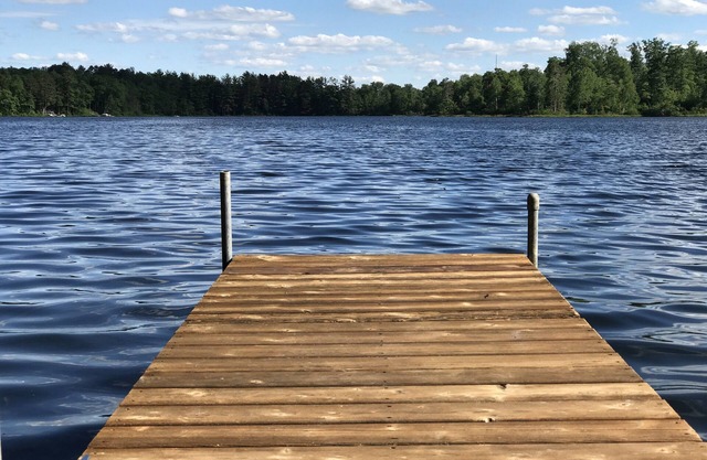 Waterfront Cabin: Canoes, Kayaks, Pontoon! Pet Friendly Escape. Fall Specials!