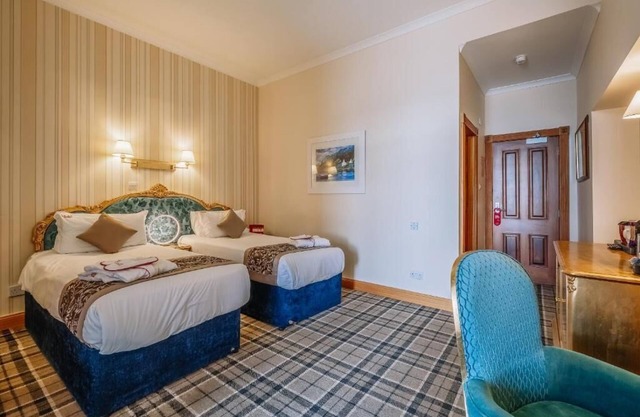 Waterfront Stay with Indoor Pool & Easy Access to Ganavan Beach