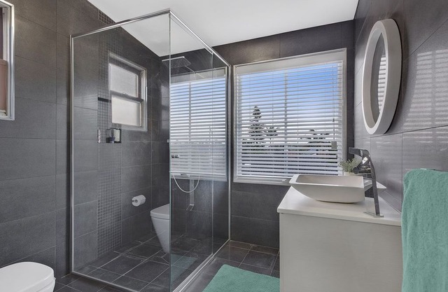 WATERVIEW BEACH HOUSE