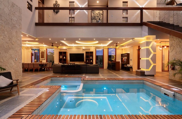 WAYAK Luxury! 5BR Private Pool & Gym, 24/7Security