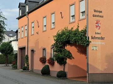 Weingut-Gästehaus R. Schroeder in Mehring