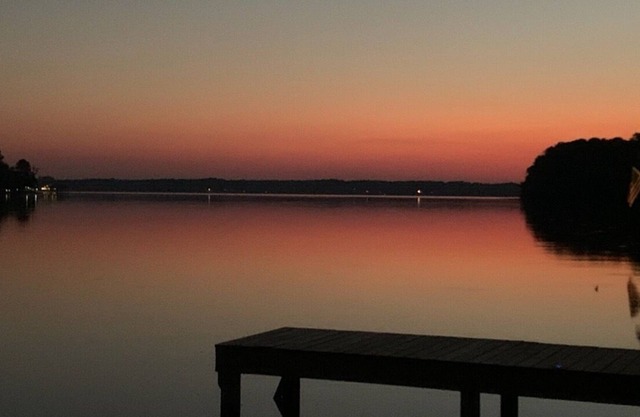Weiss Lake Hideout. Enjoy our cozy camper on the lake