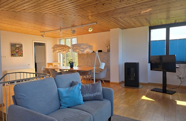 Welcome to a special, detached vacation home for the whole family.