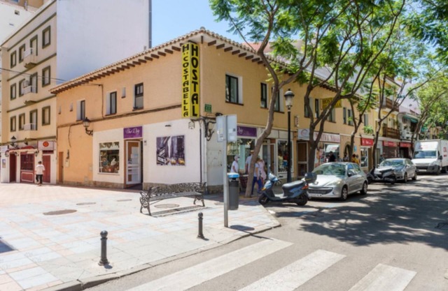 Bienvenido Al Hostal Costabella 