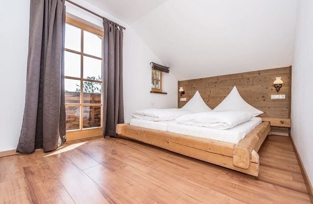 Wellnesschalet mit Sauna und Whirlwanne