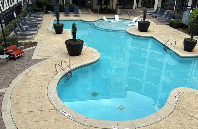West Midtown Luxury Apartment: 1-bedroom apartment in cool Atlanta with fitness