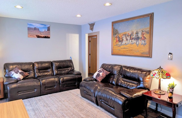 Western themed 5 bedrooms 2 full baths. Walking distance to Iowa State Fair