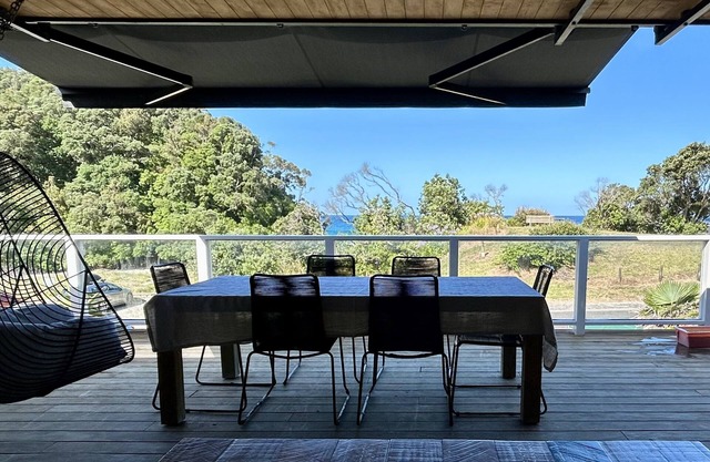 Whiritoa Beach House, by lagoon & beach