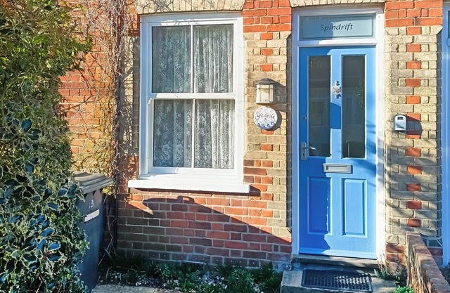 Why not stay at this lovely cottage.