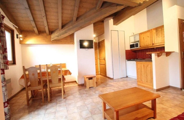 Wifi, 10m from ski slopes, 4th floor, balcony, parking, tv, ski locker, 33m², Val Cenis