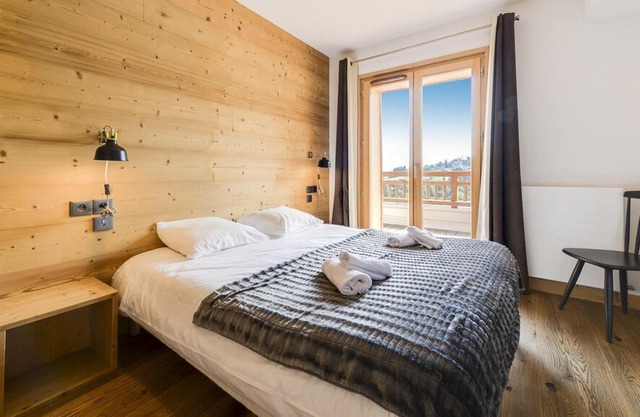 Wifi, resort center, view mountain, fitness, swimming pool, sauna, hammam, terrace, balcony, parking