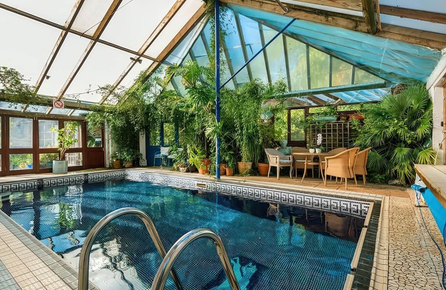Wisteria Suite