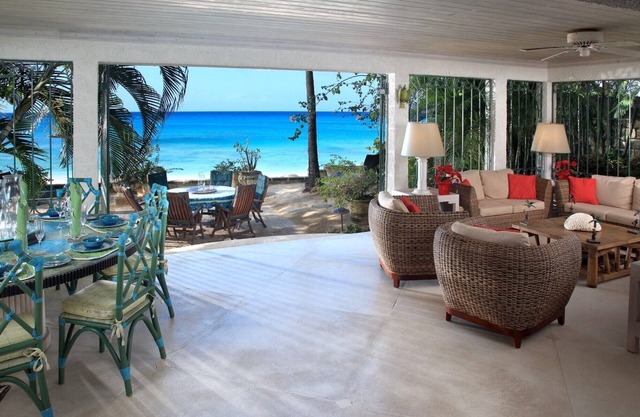 Wonderful 4 Bedroom villa - Gibbs Beach - Great rates offered