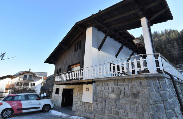 Wonderful private villa for 8 guests with WIFI, TV, terrace, pets allowed and parking