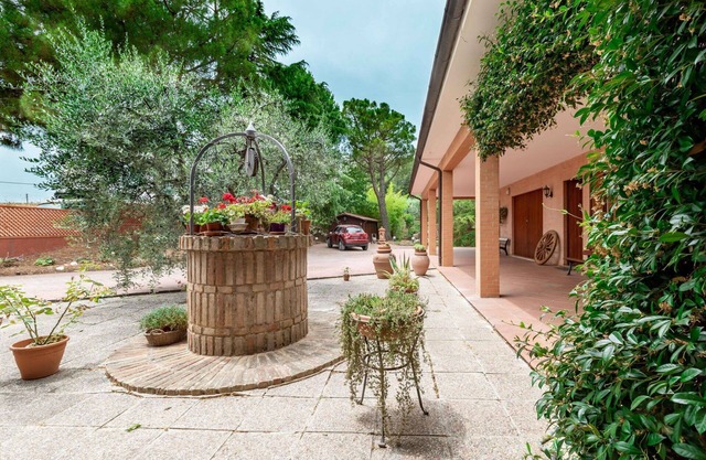 Wonderful private villa for 8 people with WIFI, A/C, TV, patio and panoramic view
