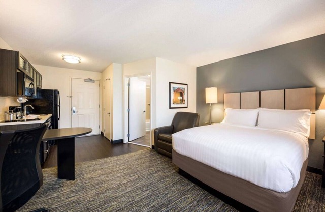 Work and Relax in Clearwater Hideaway! Outdoor Pool, Pet-friendly Property!