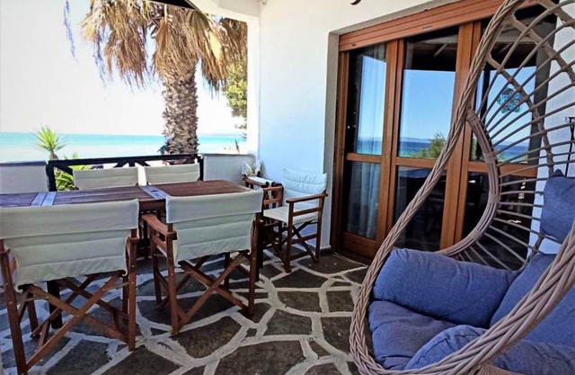 Zennova 22 Nikiti Sea Side House
