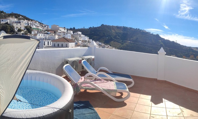 Competa Apartment | Ático Nuevo! Spa, Montaña, Mar, Jacuzzi, Terrazas
