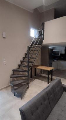 Karlovassi House | Αγρόκτημα χούχουλας