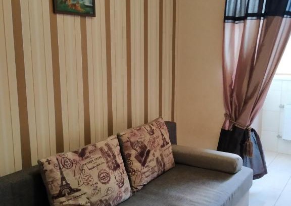Dzerzhyns'kyi District Apartment | Алексеевские акварели.