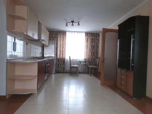Odessa Apartment | Апартаменти 100 кв.м на Шота Руставелі