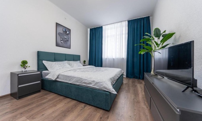 Pozniaky Apartment | Позняки, современные апартаменты ул Е.Пчелки 7