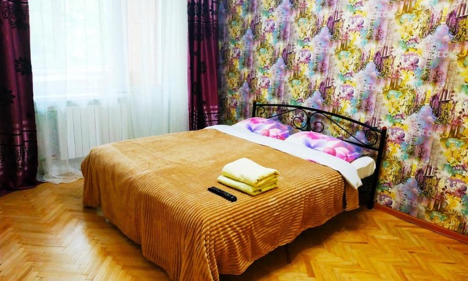 Obolons'kyi District Apartment | Ул Вышгородская на Площади Шевченко - Vyshgorodska Street