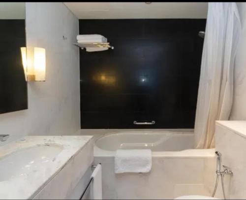 Downtown Dubai Apartment | العنوان دبي مول ريزيدنس الهانوف هوليدي