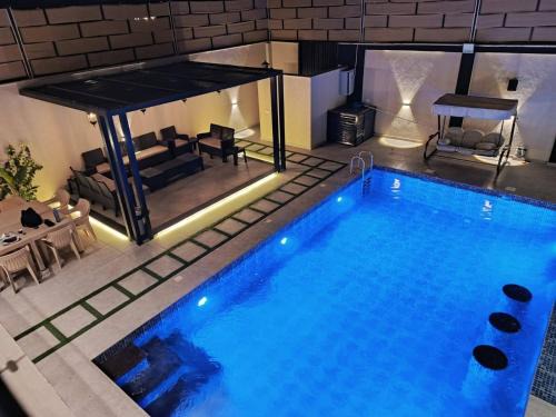 Al Rama Ski Chalet | شاليه فيلا تاج