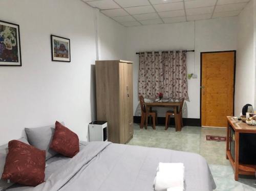 Pa Tan Hotel | ห้องพักน้อยในป่าใหญ่