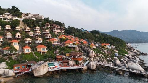 Ban Tham Niap Resort | เกาะเต่าฮิลไซด์ไดว์รีสอร์ท