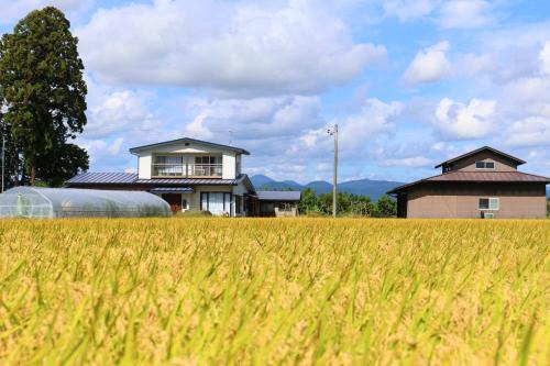 Hanamaki Apartment | 期間限定連泊割-新幹線徒歩15分-空港車8分-田んぼに囲まれて暮らす自然に寄り添う静かな一棟貸切宿